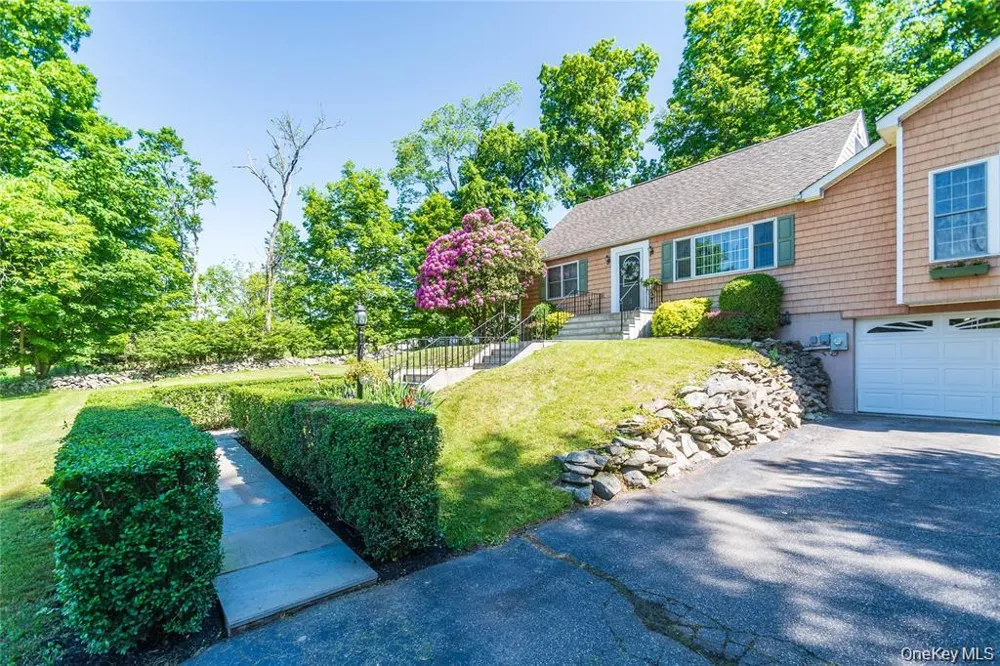 31 Bendlin Lane Howells, NY 10932