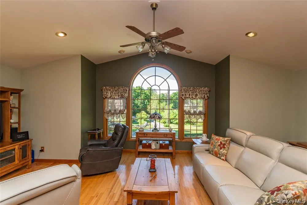 31 Bendlin Lane Howells, NY 10932