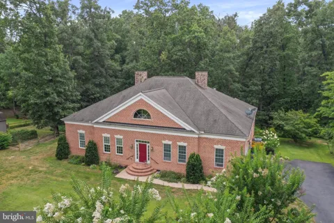 289 RELIANCE WOODS DRIVE