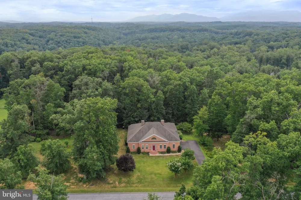 289 RELIANCE WOODS DRIVE Middletown, VA 22645