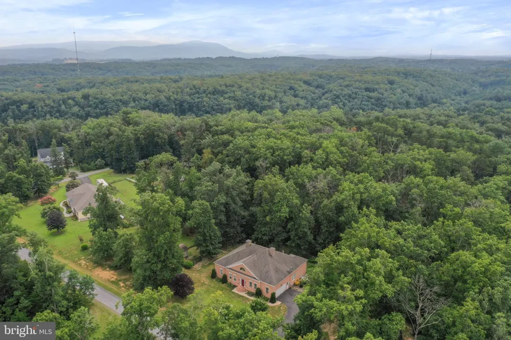 289 RELIANCE WOODS DRIVE Middletown, VA 22645