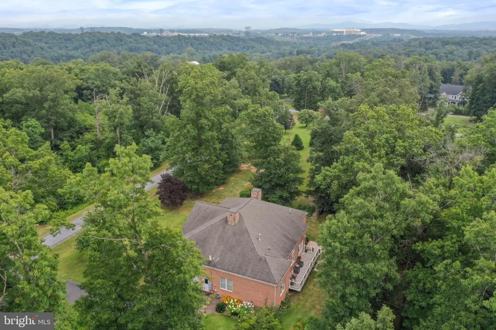 289 RELIANCE WOODS DRIVE Middletown, VA 22645