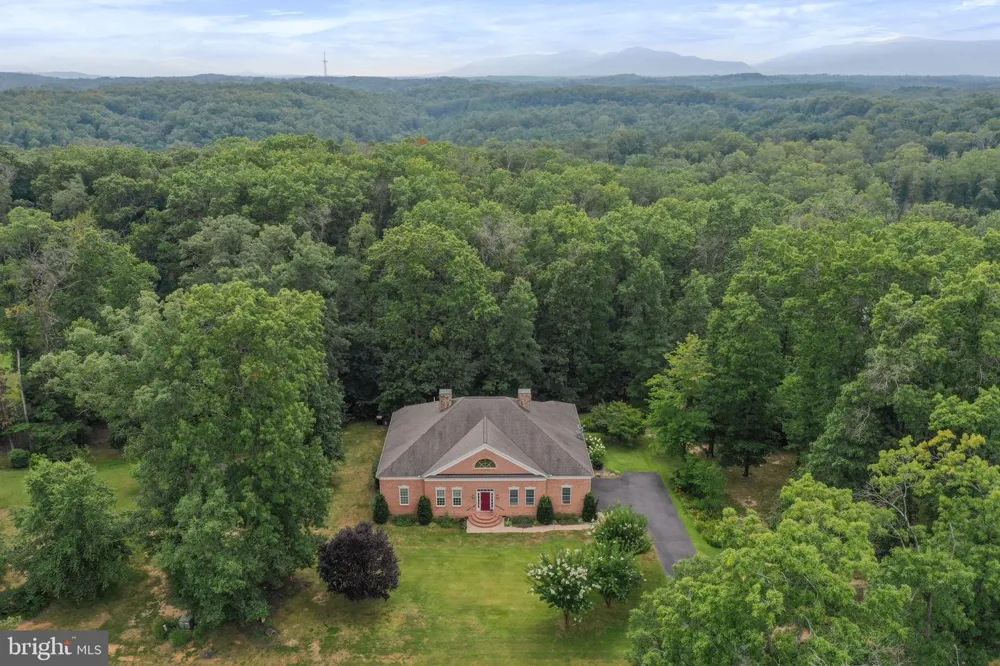 289 RELIANCE WOODS DRIVE Middletown, VA 22645