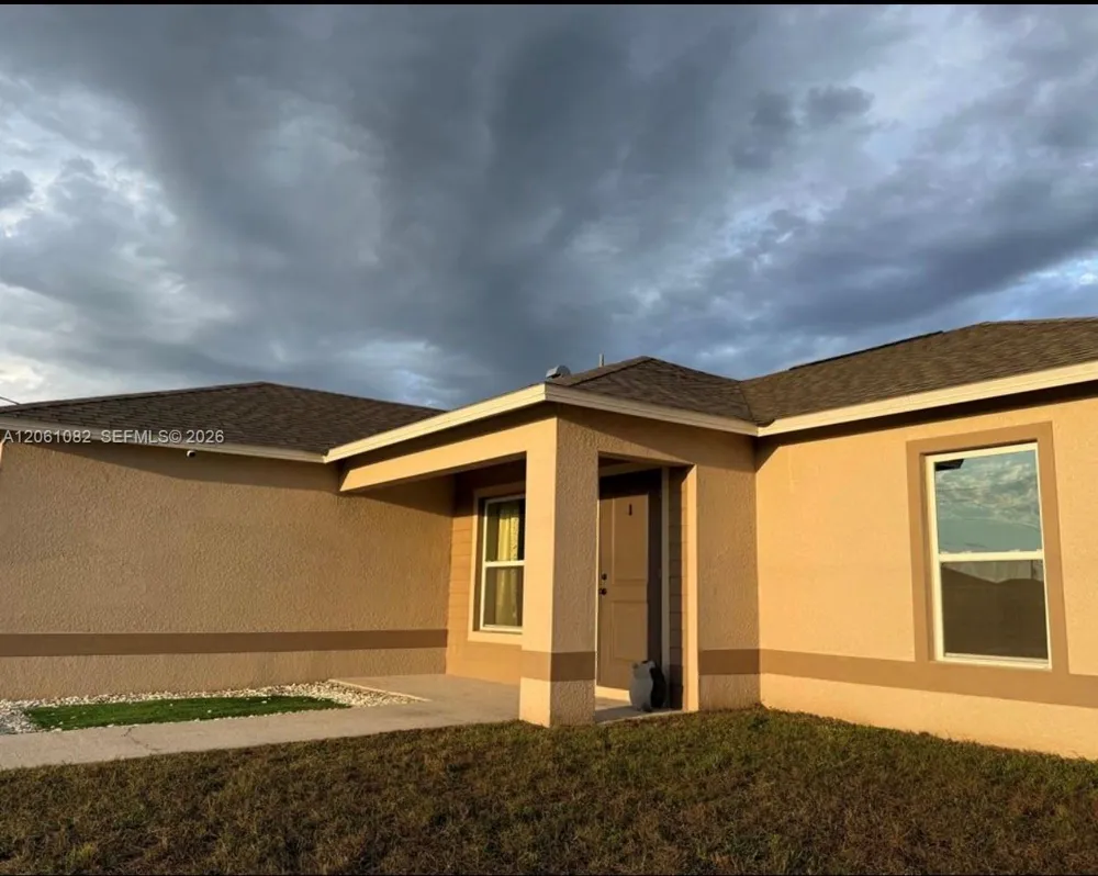 7033 Waldo Cir La Belle, FL 33935