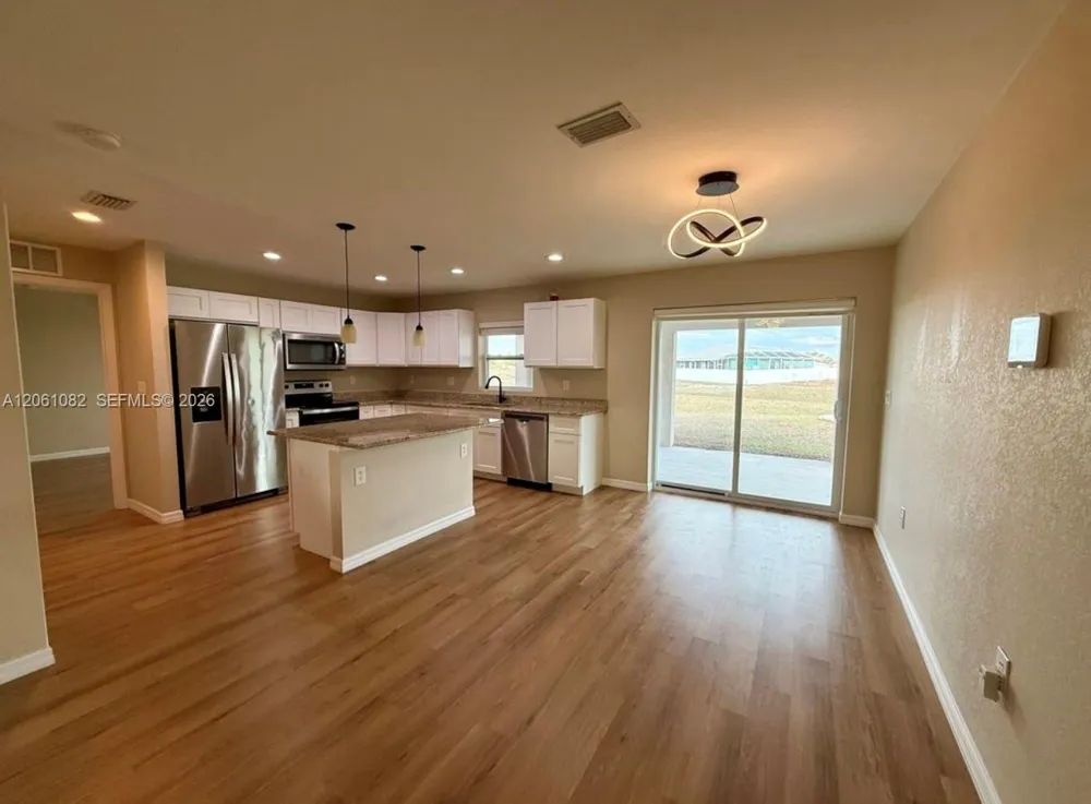 7033 Waldo Cir La Belle, FL 33935