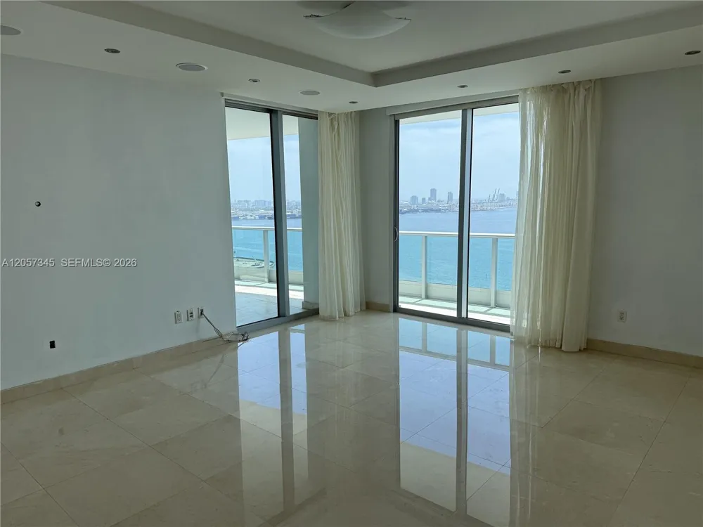 1331 Brickell Bay Dr #2801 Miami, FL 33131