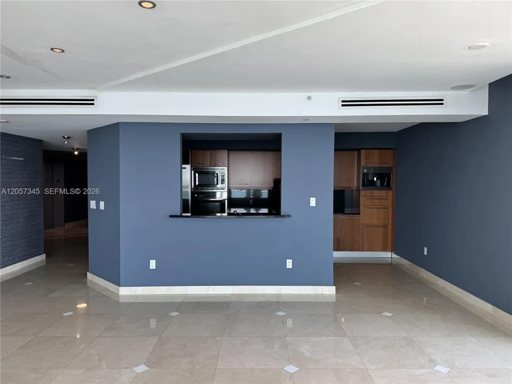 1331 Brickell Bay Dr #2801 Miami, FL 33131