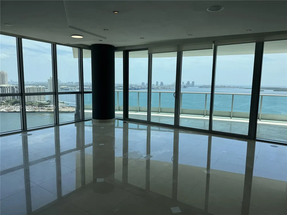 1331 Brickell Bay Dr #2801 Miami, FL 33131