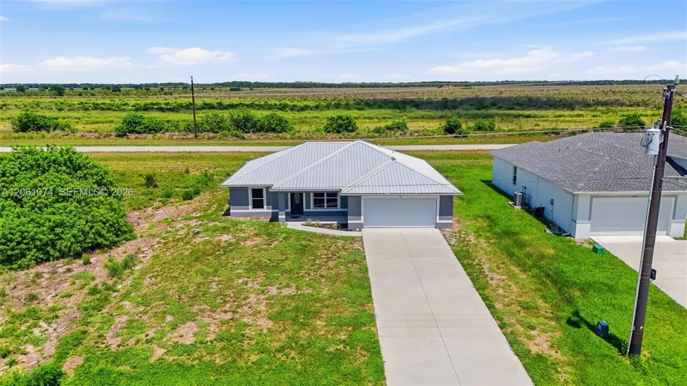 146 Plantation Dr La Belle, FL 33935