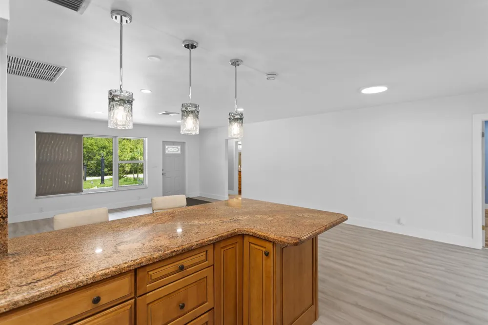 317 NE 3RD AVENUE Dania Beach, FL 33004