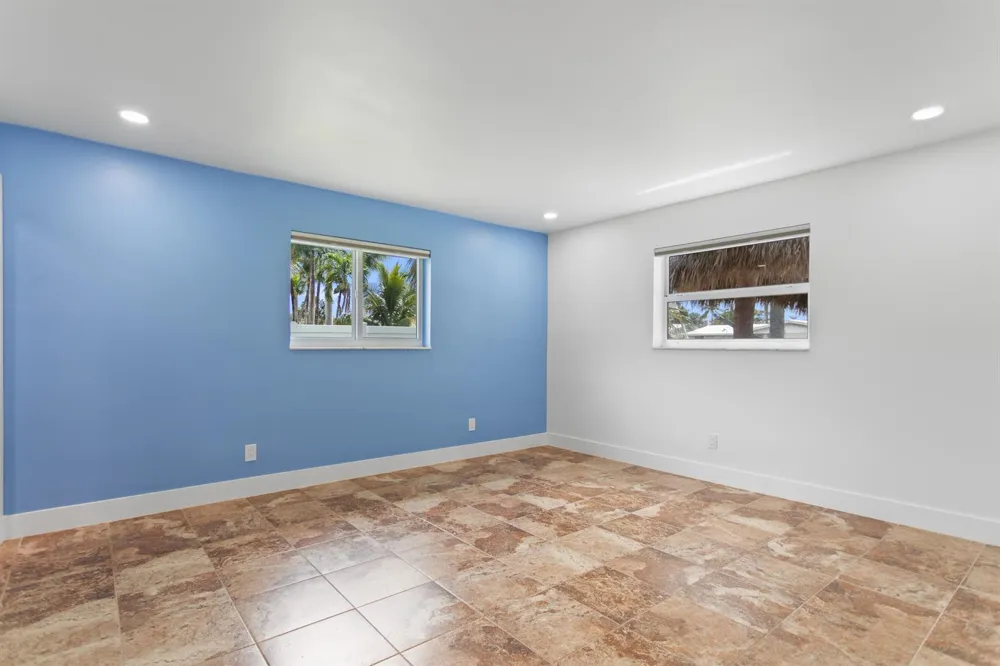 317 NE 3RD AVENUE Dania Beach, FL 33004