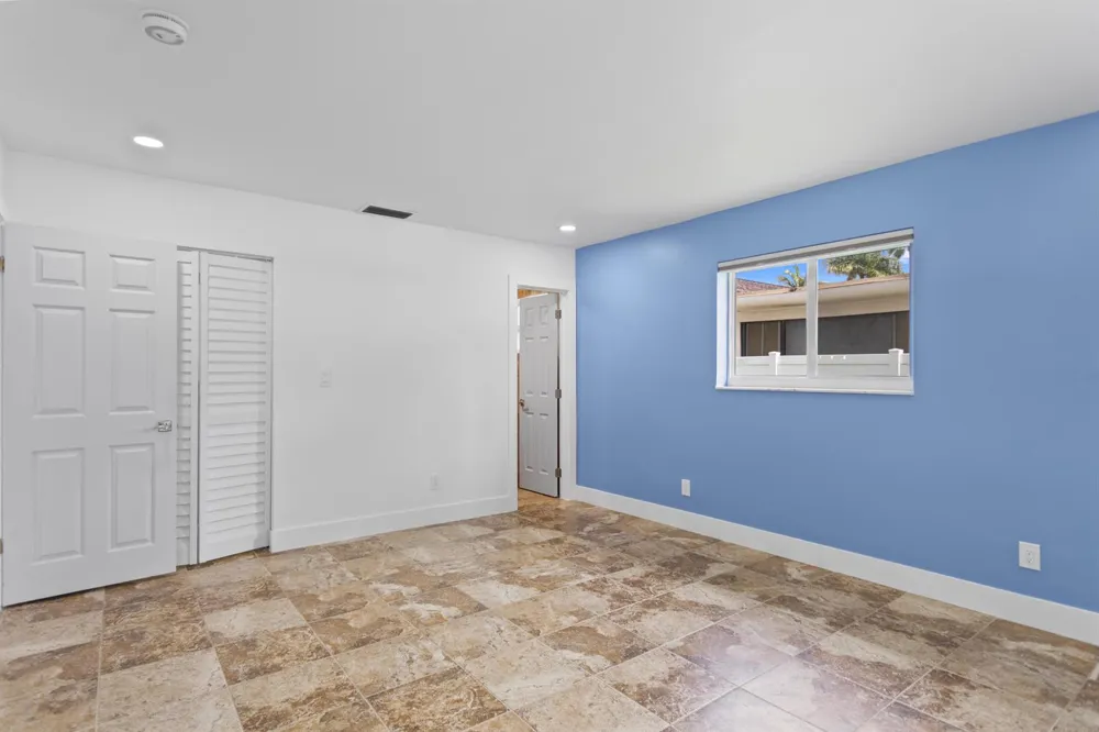317 NE 3RD AVENUE Dania Beach, FL 33004