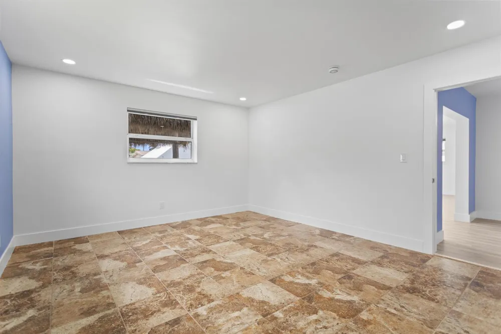 317 NE 3RD AVENUE Dania Beach, FL 33004
