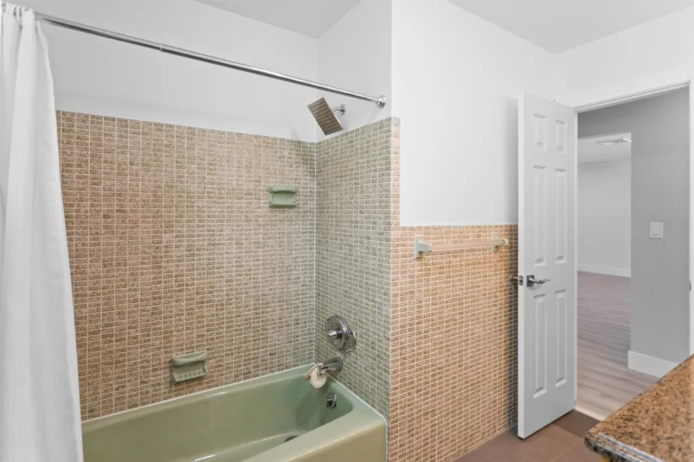 317 NE 3RD AVENUE Dania Beach, FL 33004
