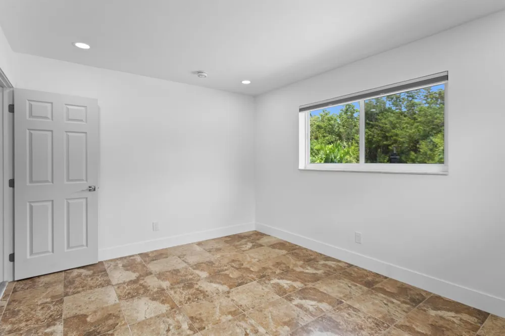 317 NE 3RD AVENUE Dania Beach, FL 33004