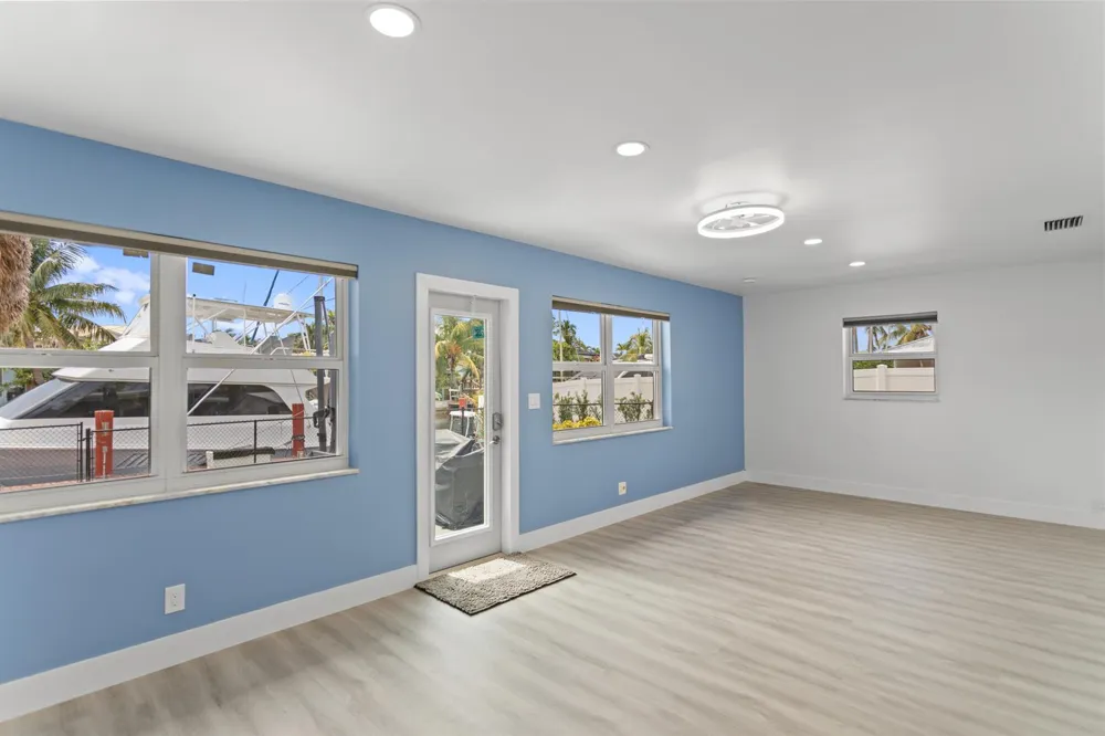 317 NE 3RD AVENUE Dania Beach, FL 33004