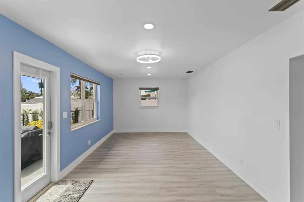 317 NE 3RD AVENUE Dania Beach, FL 33004