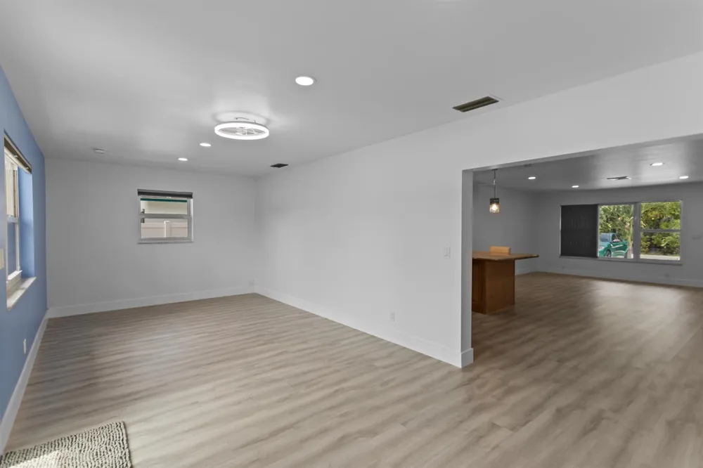317 NE 3RD AVENUE Dania Beach, FL 33004