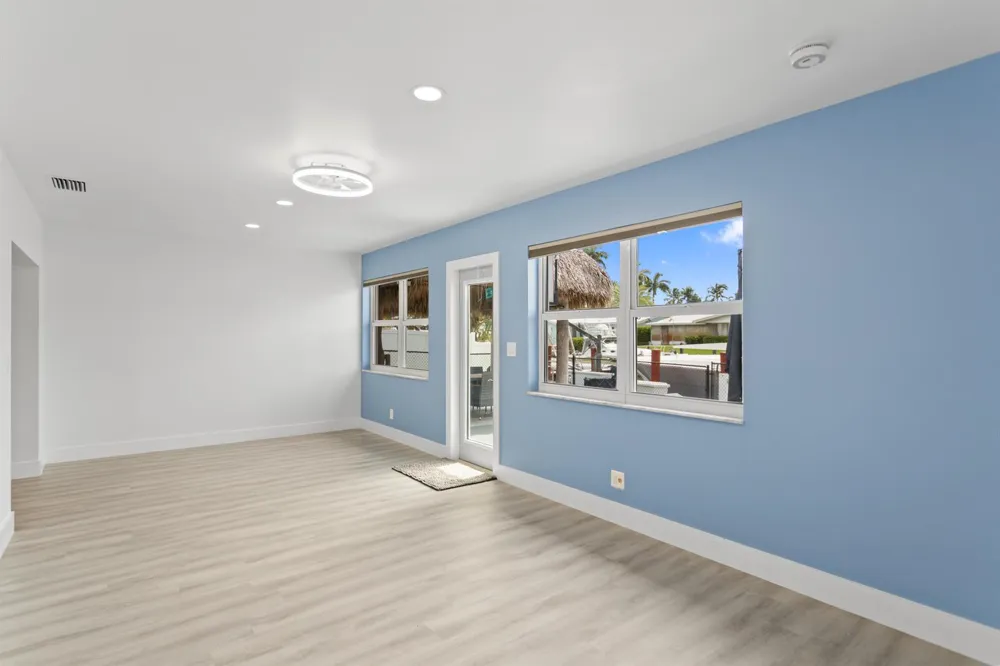 317 NE 3RD AVENUE Dania Beach, FL 33004