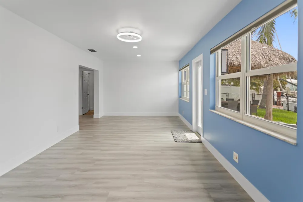 317 NE 3RD AVENUE Dania Beach, FL 33004