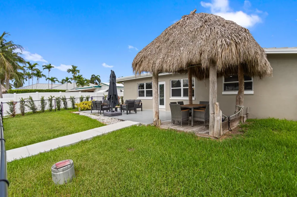 317 NE 3RD AVENUE Dania Beach, FL 33004
