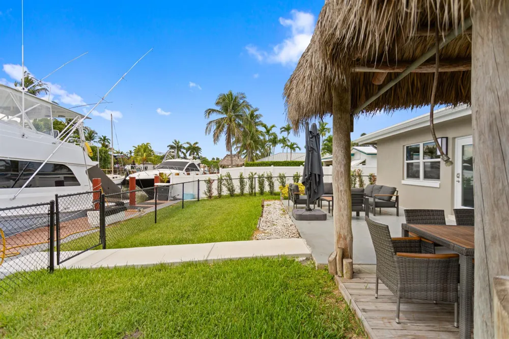 317 NE 3RD AVENUE Dania Beach, FL 33004