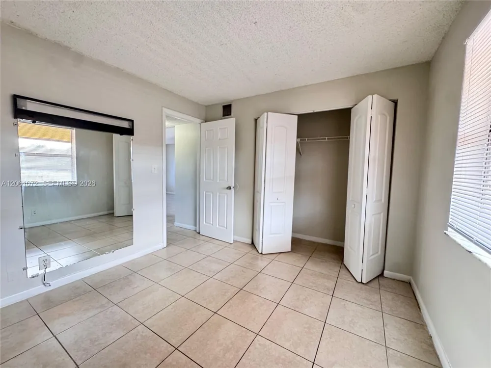 95 NE 41st St #J153 Oakland Park, FL 33334