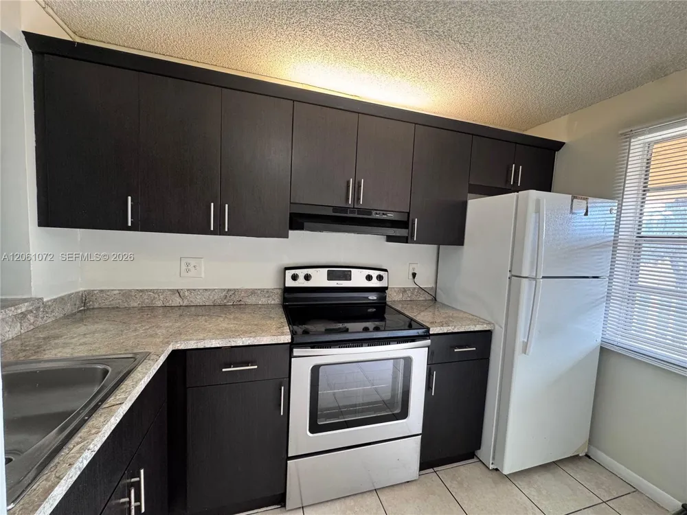 95 NE 41st St #J153 Oakland Park, FL 33334