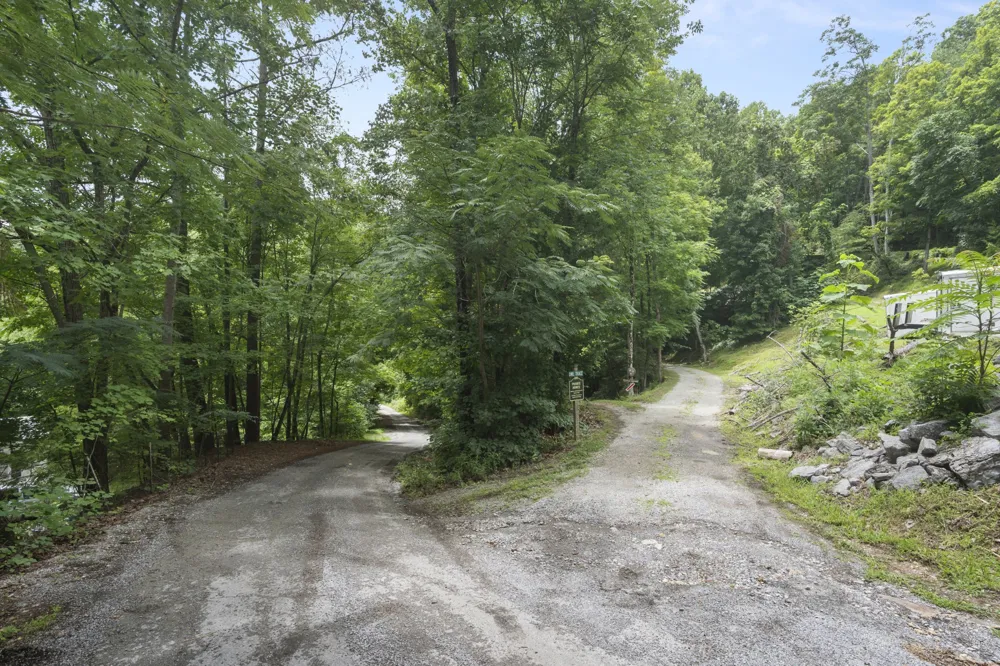 250 Owl Trce Smithville, TN 37166