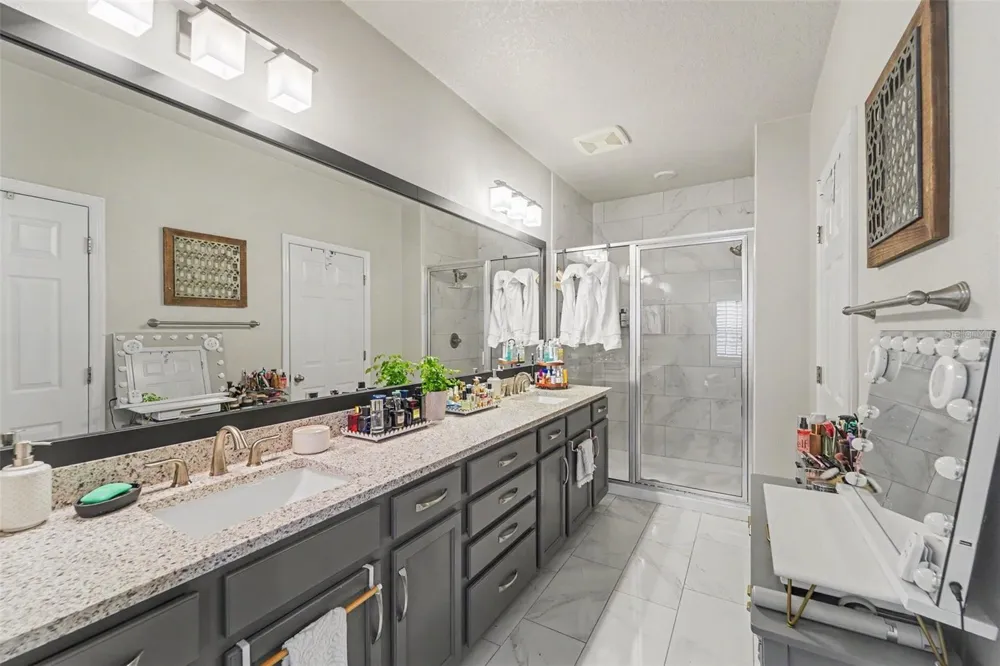 9567 CAVENDISH DRIVE Tampa, FL 33626