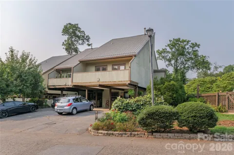 30 Maple Ridge Lane