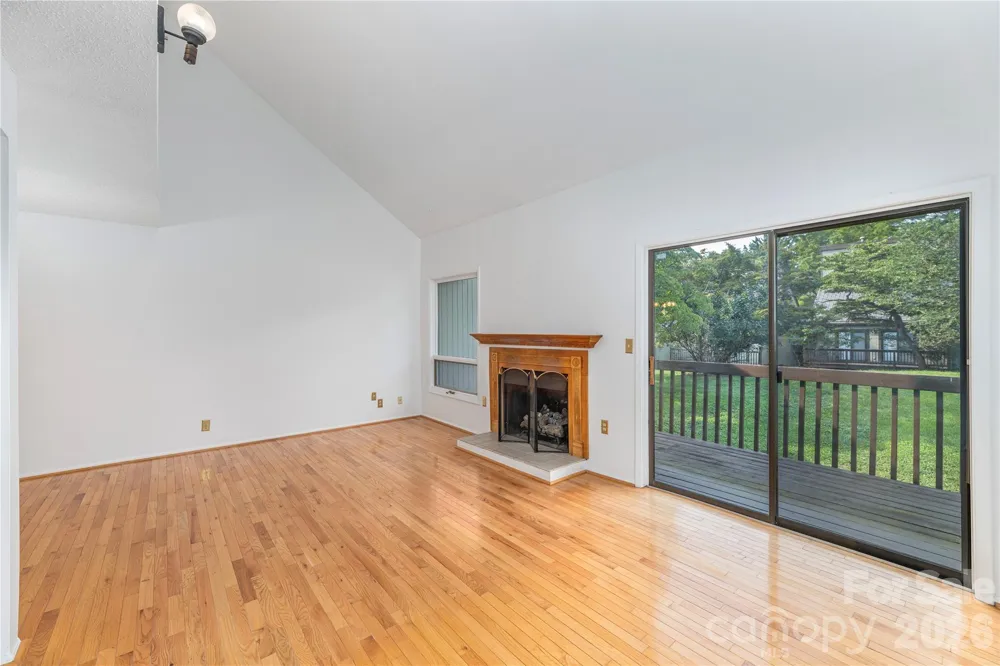 30 Maple Ridge Lane Asheville, NC 28806
