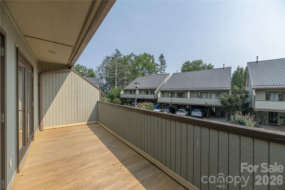 30 Maple Ridge Lane Asheville, NC 28806