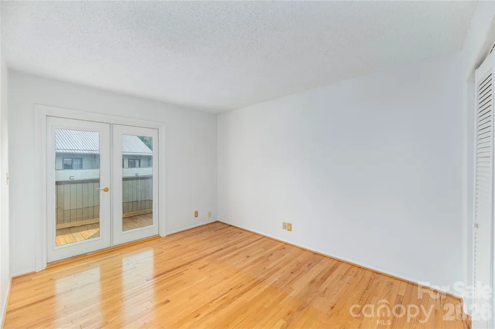 30 Maple Ridge Lane Asheville, NC 28806