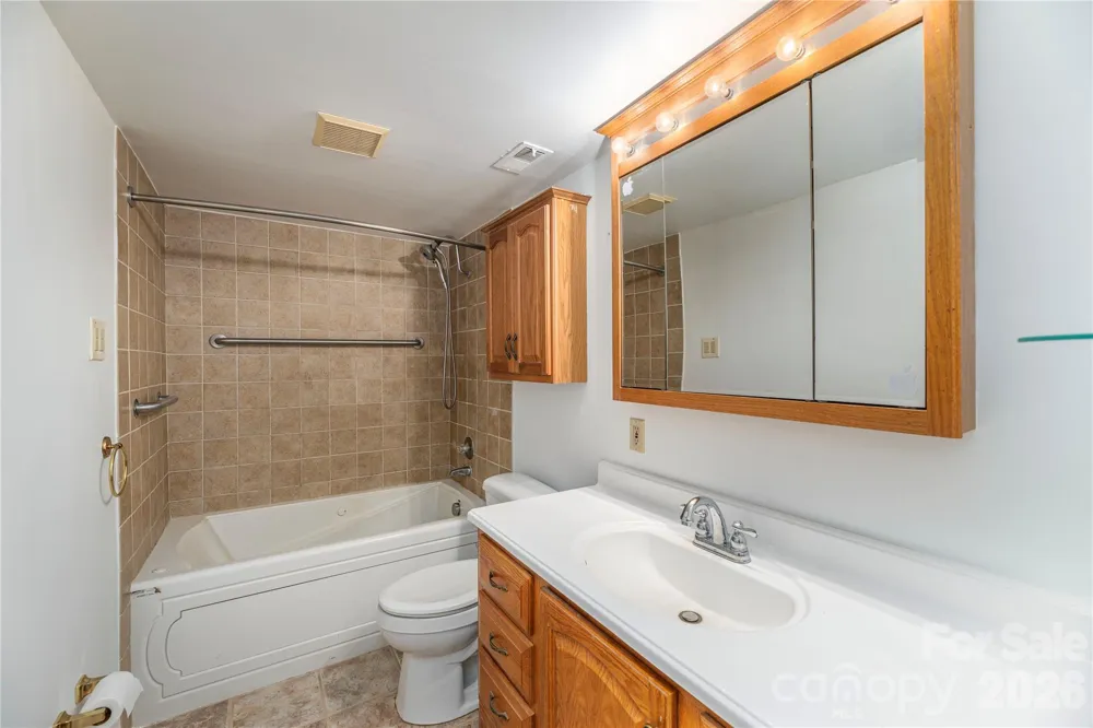 30 Maple Ridge Lane Asheville, NC 28806