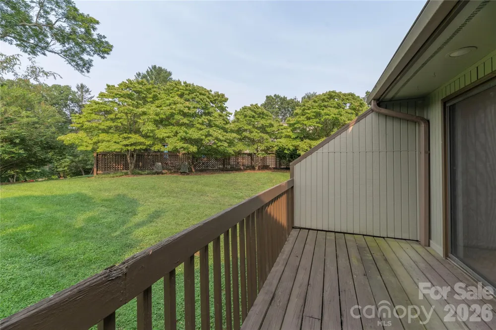 30 Maple Ridge Lane Asheville, NC 28806