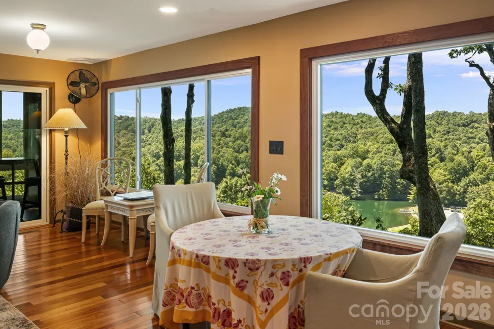 298 Tinequa Drive Brevard, NC 28712