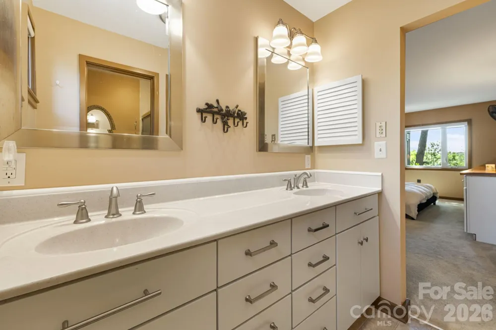 298 Tinequa Drive Brevard, NC 28712