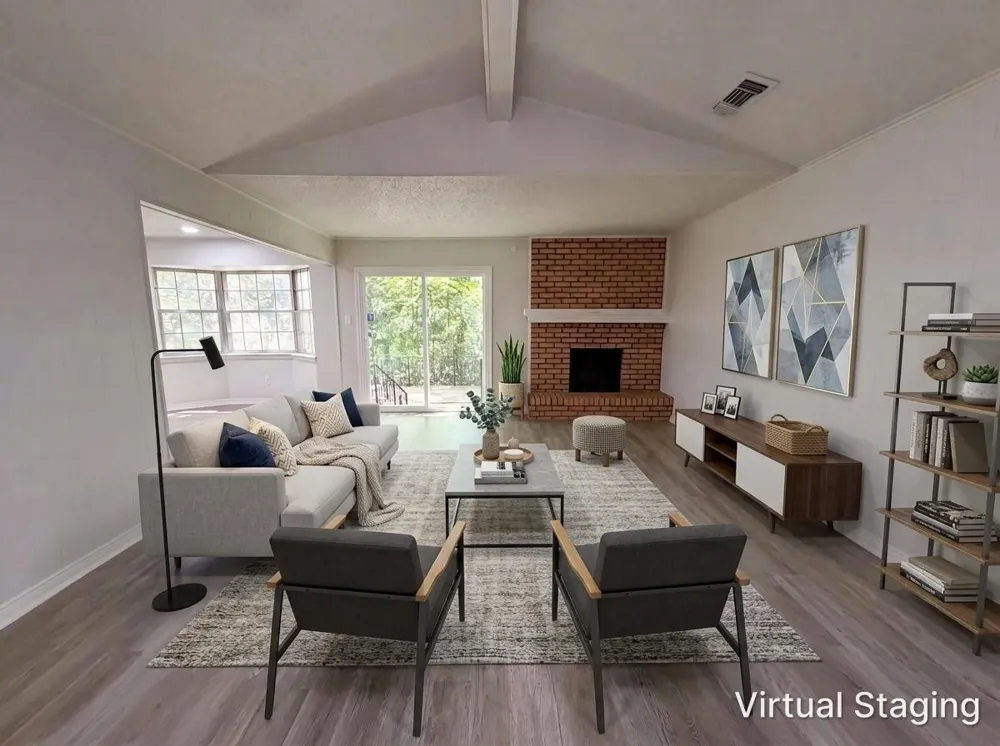 304 Brook Hollow Drive DeSoto, TX 75115