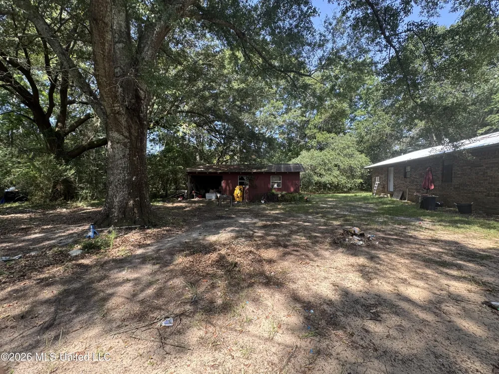 119 Elbert Stringer Lane Lucedale, MS 39452