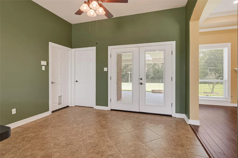 110 Regal Lane Liberty, TX 77575