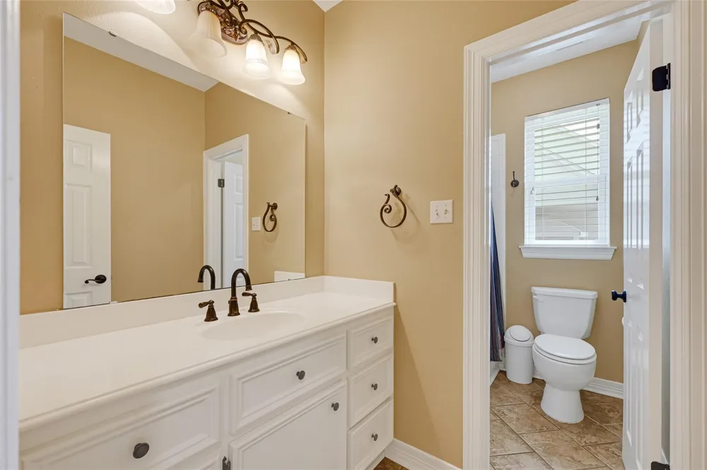 110 Regal Lane Liberty, TX 77575