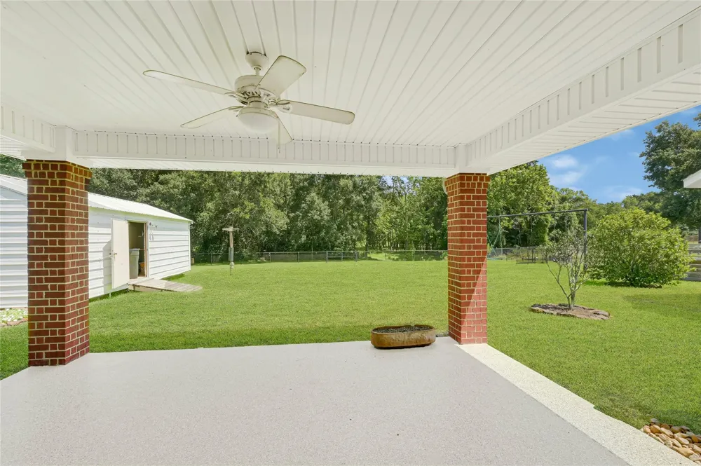 110 Regal Lane Liberty, TX 77575