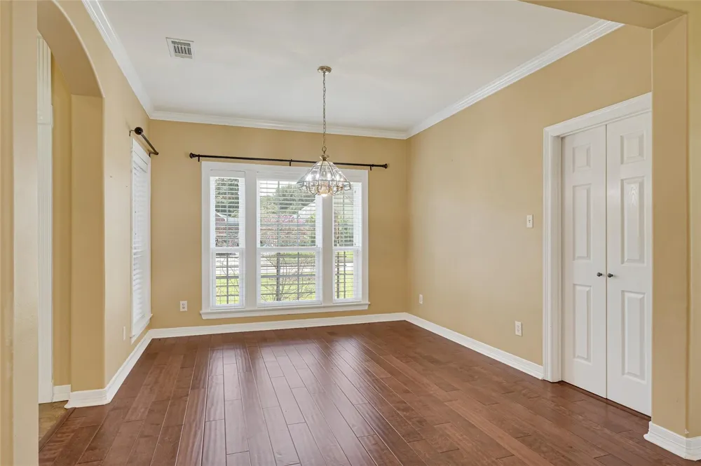 110 Regal Lane Liberty, TX 77575