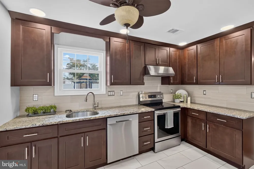 3442 MANSION DRIVE Bensalem, PA 19020