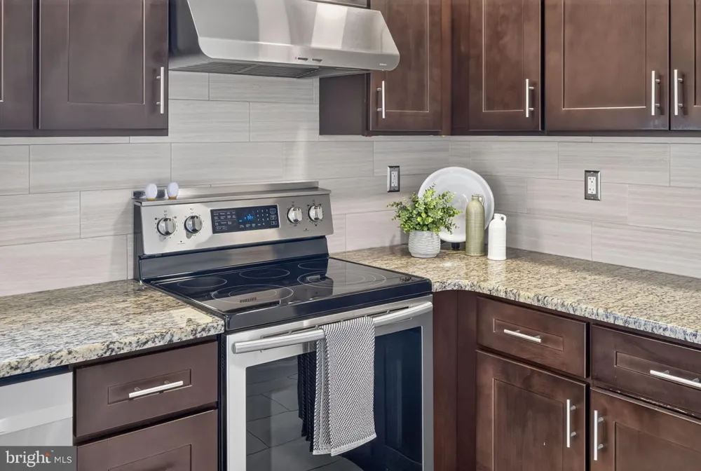 3442 MANSION DRIVE Bensalem, PA 19020