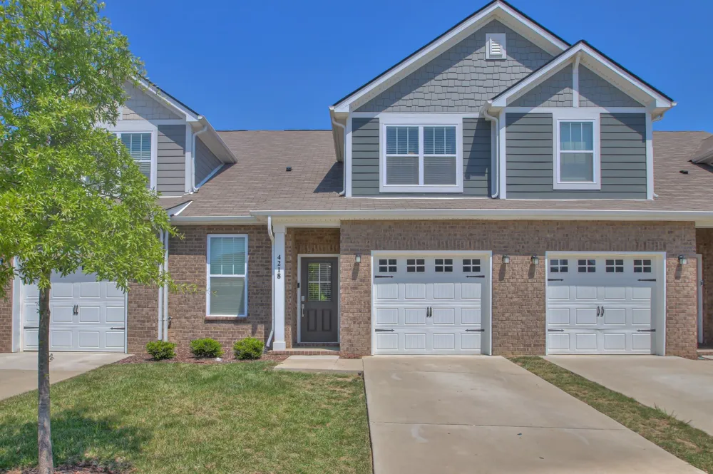 4218 Aragorn Way Murfreesboro, TN 37128