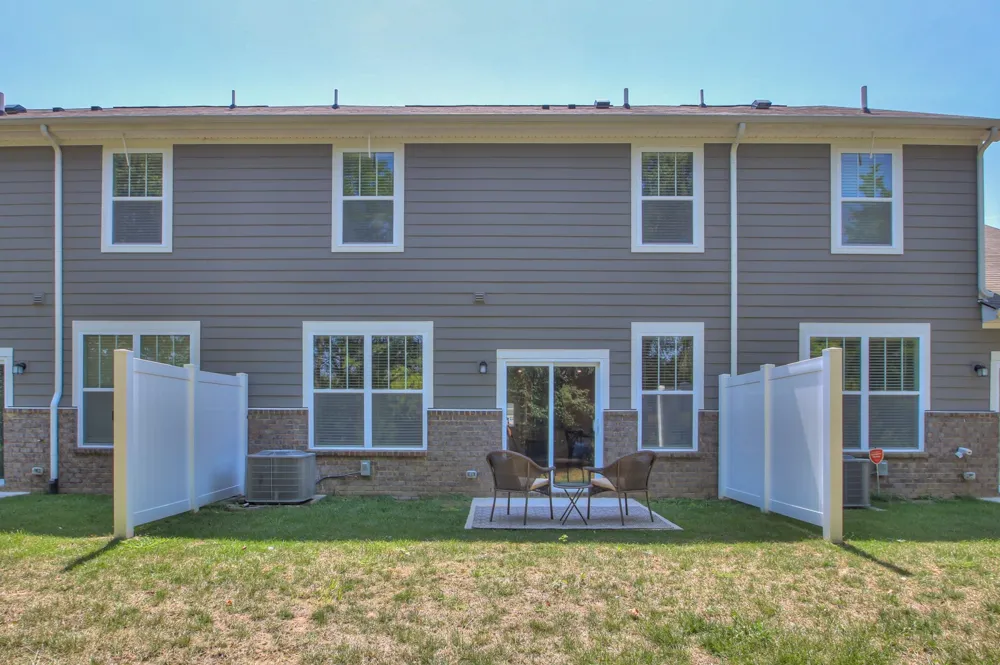 4218 Aragorn Way Murfreesboro, TN 37128
