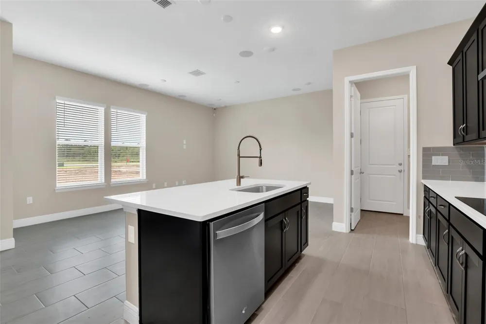 2953 VOYAGER AVENUE St Cloud, FL 34771