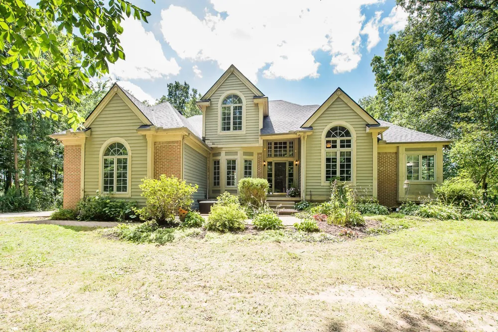 8208 Parker Road Saline, MI 48176